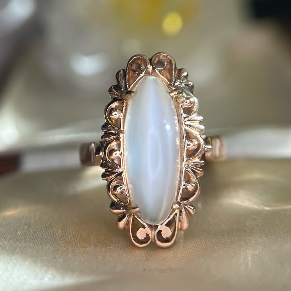 Vintage Retro 14k Rose Gold Moonstone Cocktail Ring
